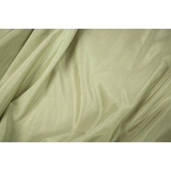 Tessuto sintetico unito di colore verde salvia che mima l’aspetto della seta