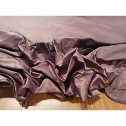 Tessuto al metro in Taffetas 100% di seta color melanzana