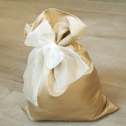 pink fabric gift sacks